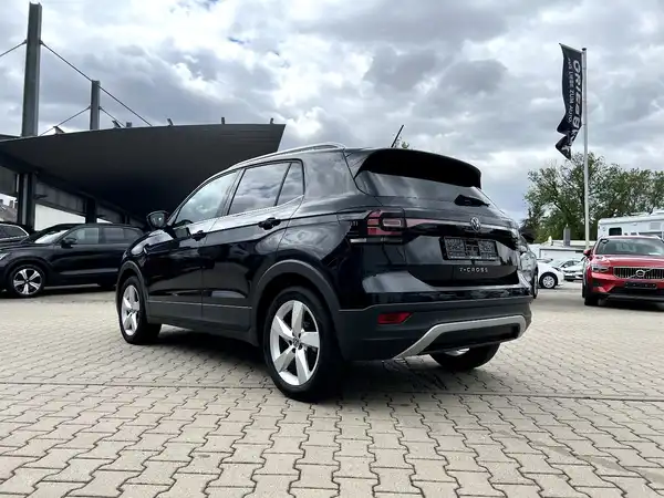 VW T-CROSS (2/27)