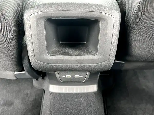 VW T-CROSS (17/27)