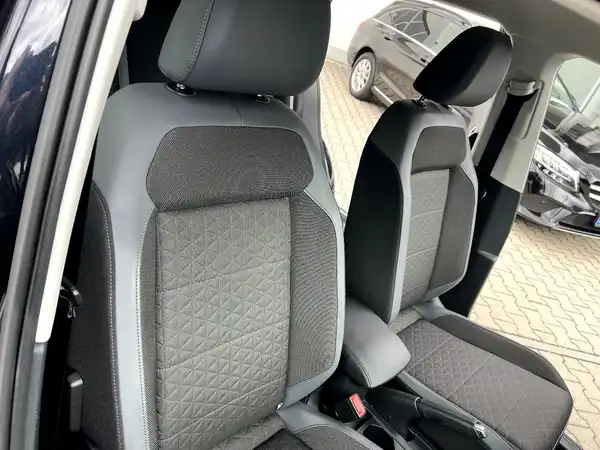 VW T-CROSS (22/27)