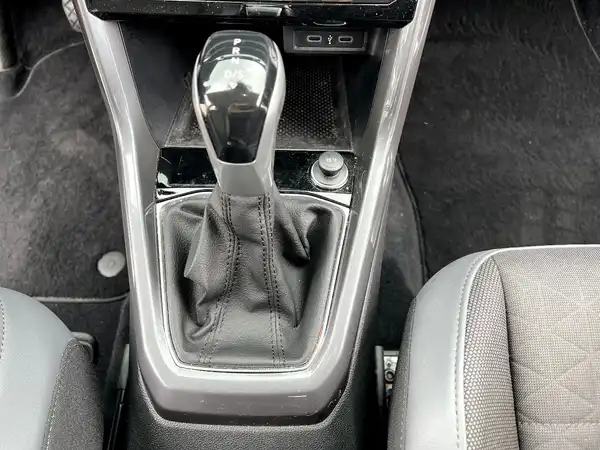 VW T-CROSS (23/27)
