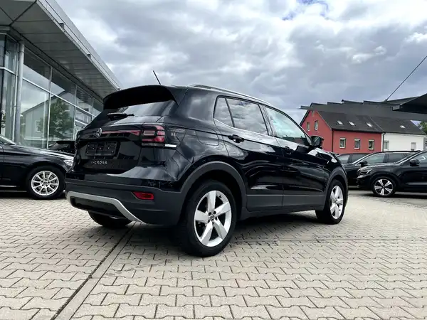 VW T-CROSS (4/27)