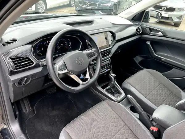 VW T-CROSS (9/27)