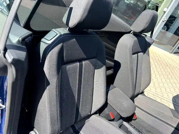 VW T-ROC CABRIOLET (16/22)