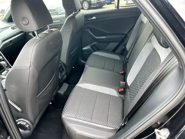 VW T-ROC (12/28)