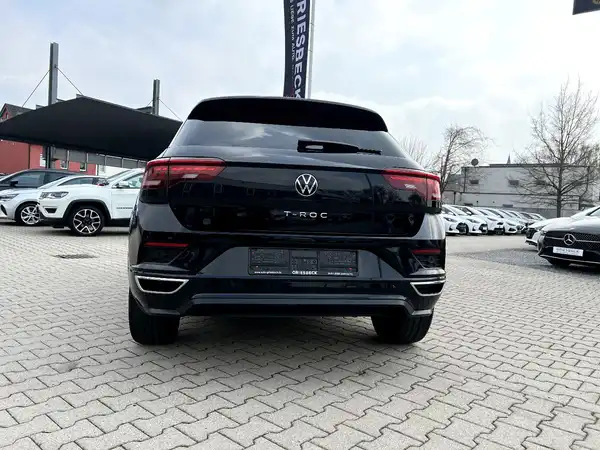VW T-ROC (3/28)