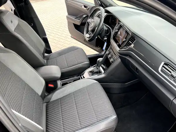 VW T-ROC (21/28)