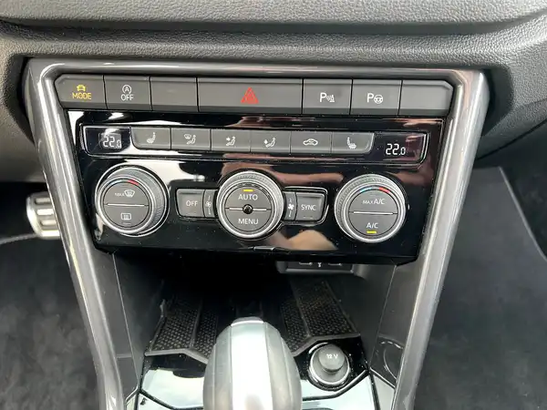 VW T-ROC (25/28)