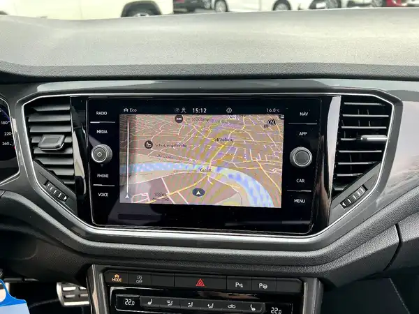 VW T-ROC (26/28)