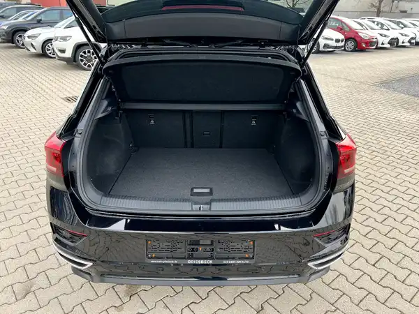VW T-ROC (7/28)