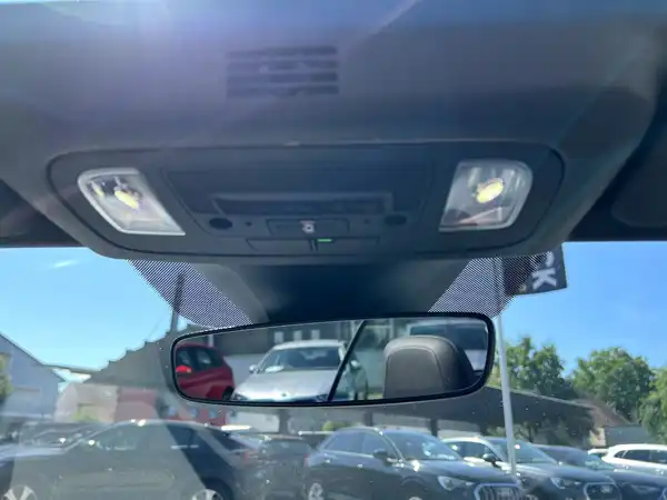 VW T-ROC CABRIOLET (22/22)