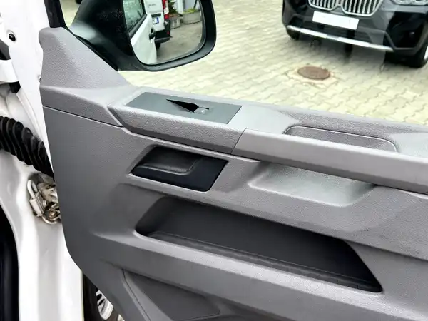VW T6.1 KASTEN (14/21)
