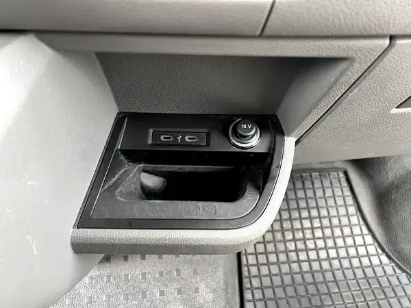 VW T6.1 KASTEN (17/21)