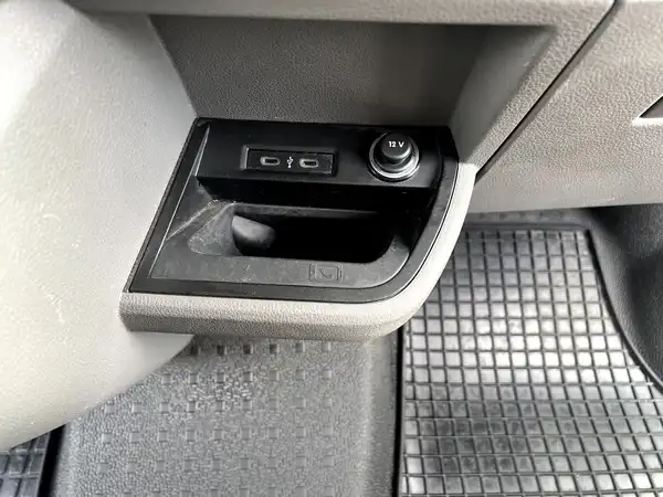 VW T6.1 KASTEN (23/27)