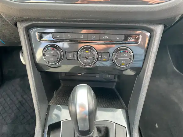 VW TIGUAN (24/26)