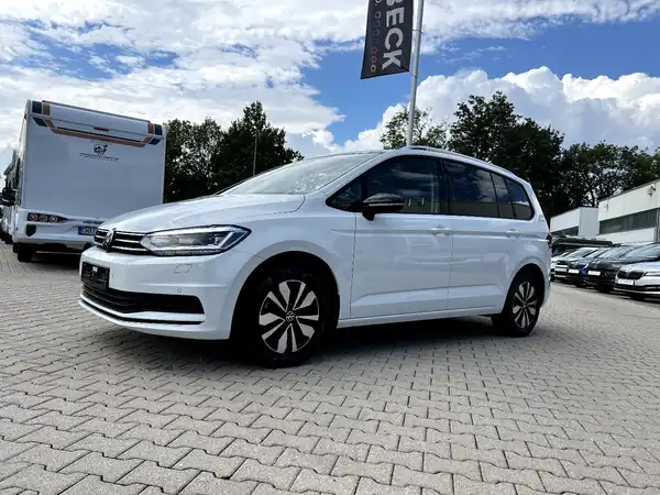 VW TOURAN (1/29)