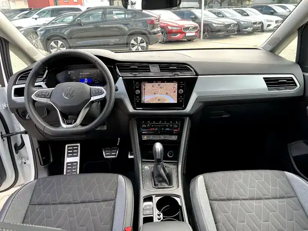 VW TOURAN (19/29)