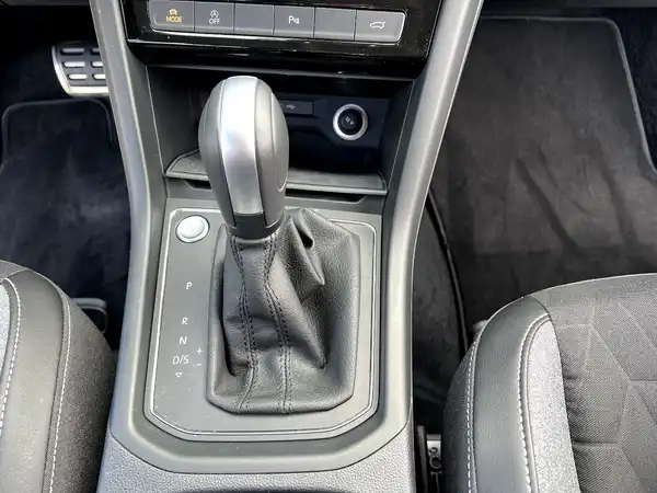 VW TOURAN (25/29)