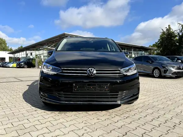 VW TOURAN (6/30)
