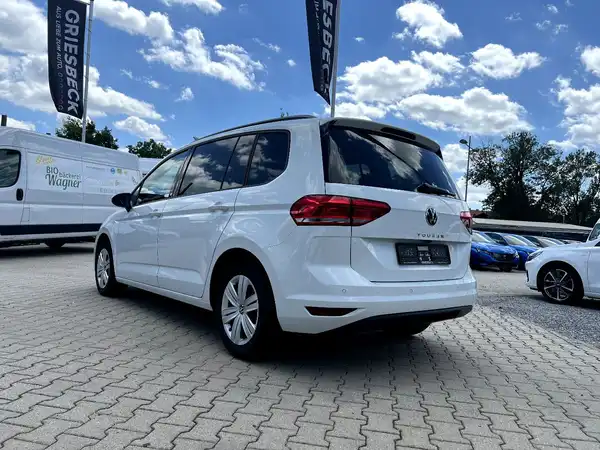 VW TOURAN (2/28)