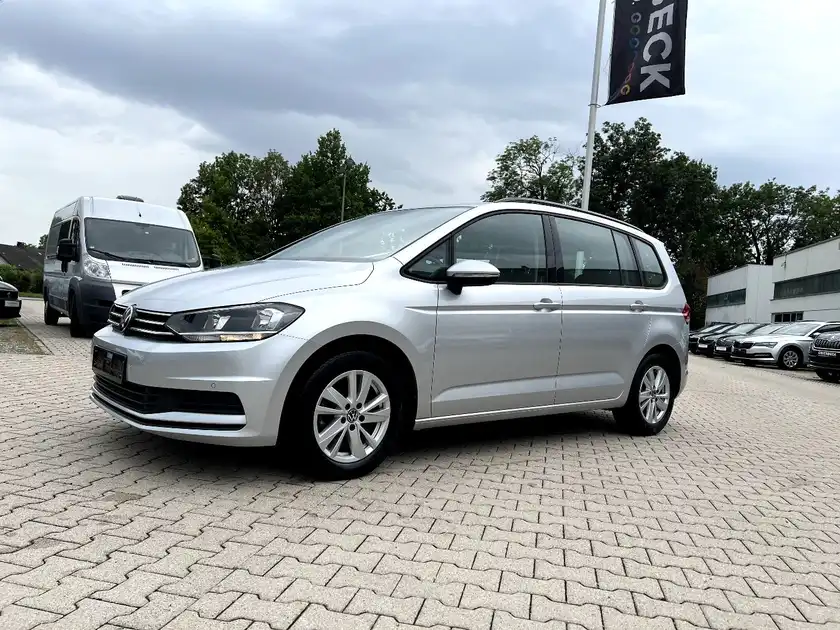 VW TOURAN (1/27)