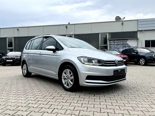 VW TOURAN (5/27)