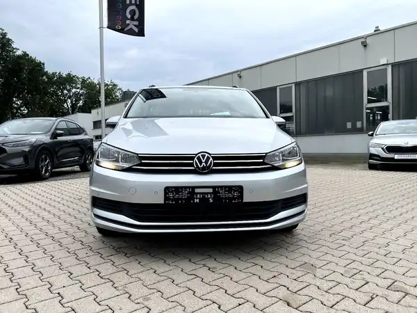 VW TOURAN (6/27)