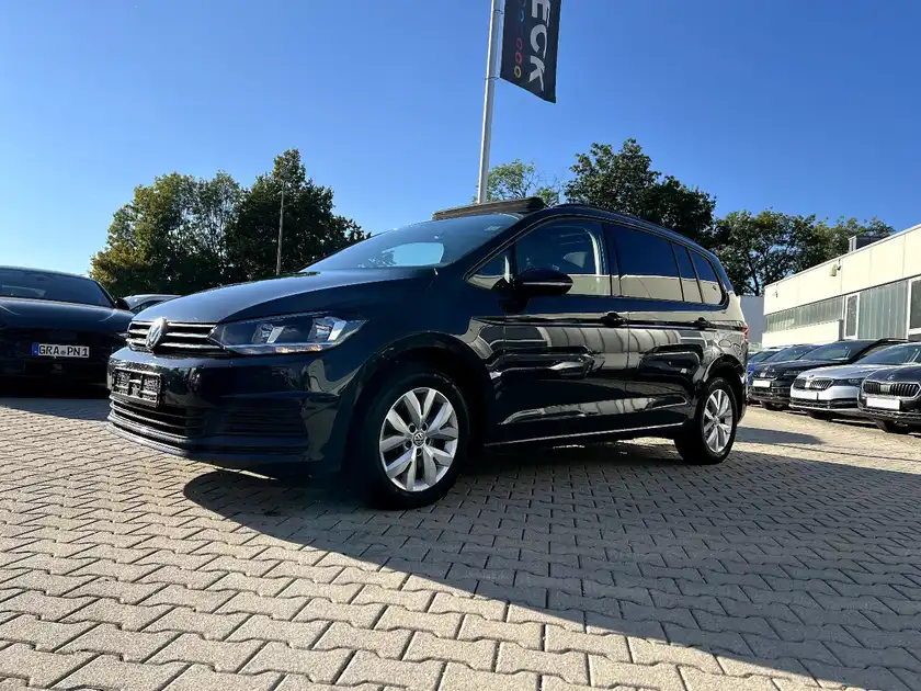 VW TOURAN (1/29)