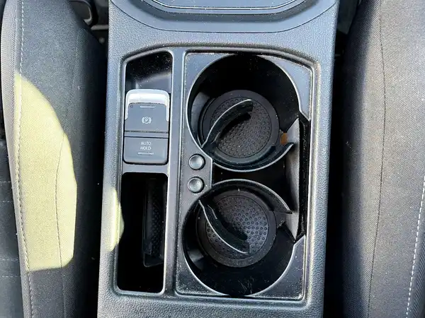 VW TOURAN (24/29)