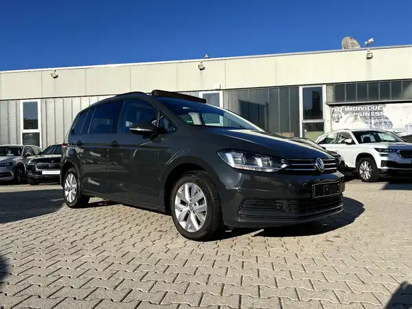 VW TOURAN (6/29)