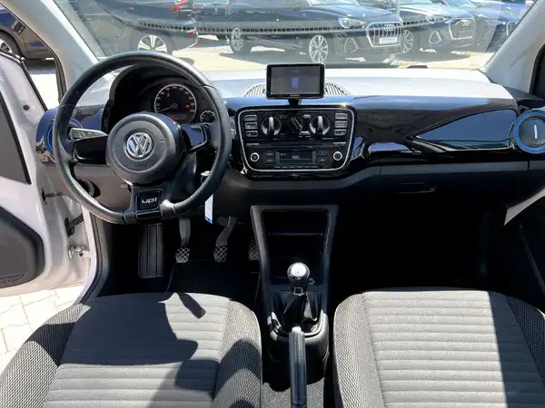 VW UP! (18/27)