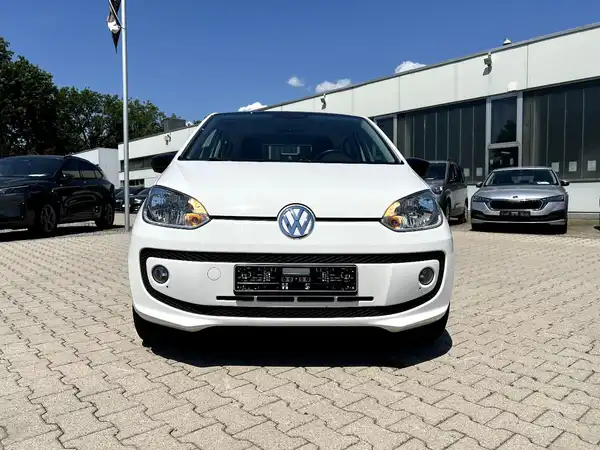 VW UP! (6/27)