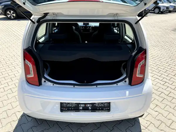VW UP! (7/27)